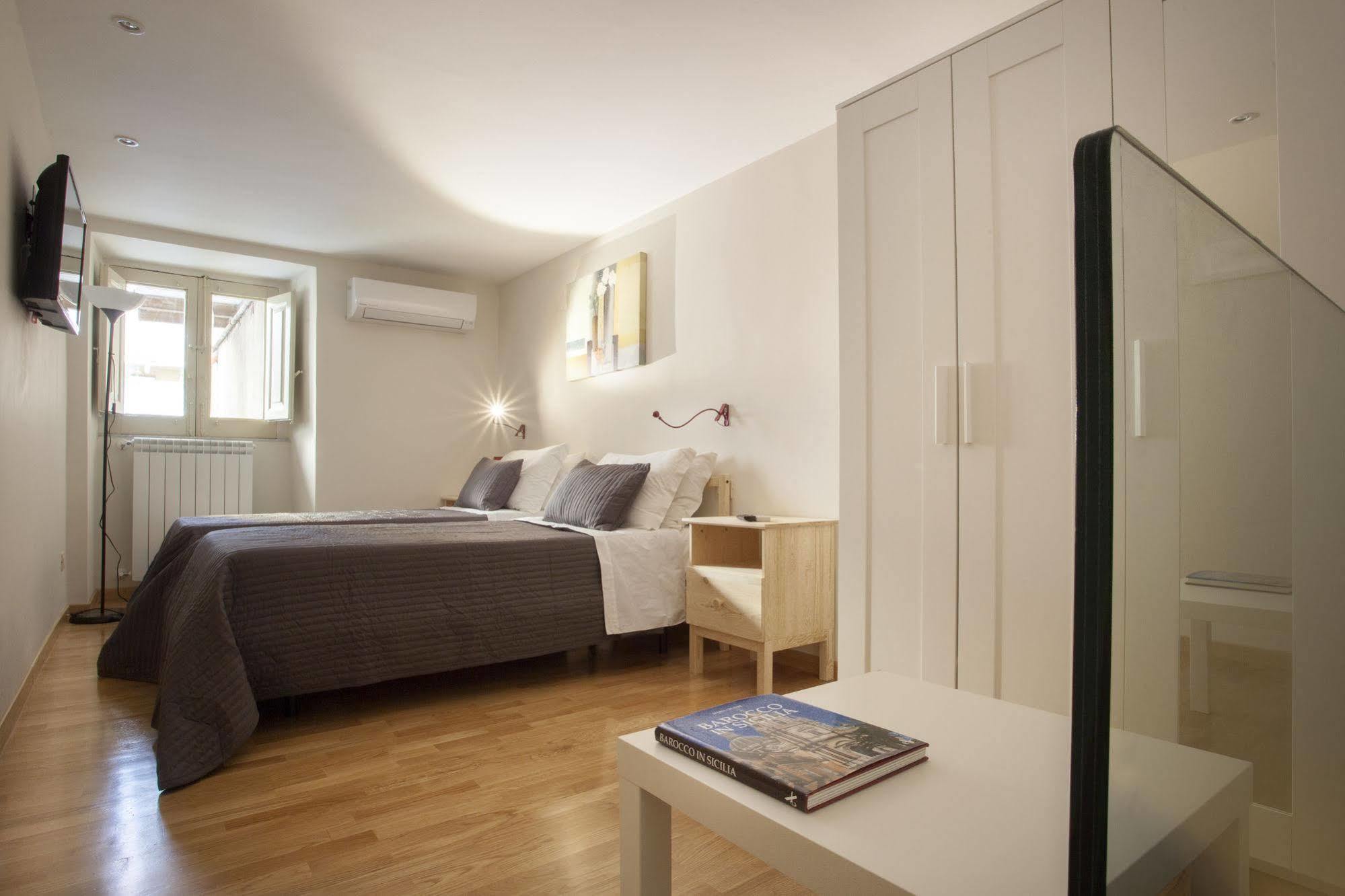 Bed and Breakfast Antiche Volte Катания Экстерьер фото